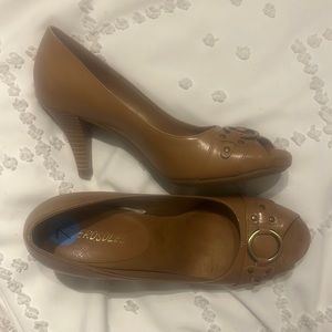 NEW Aerosoles Women's Light Brown Peep Toe Heels